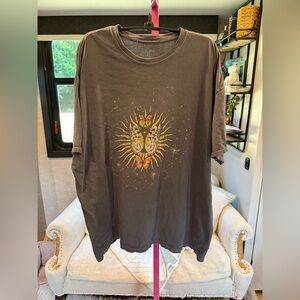 Dreamers Gray Graphic Tee one size